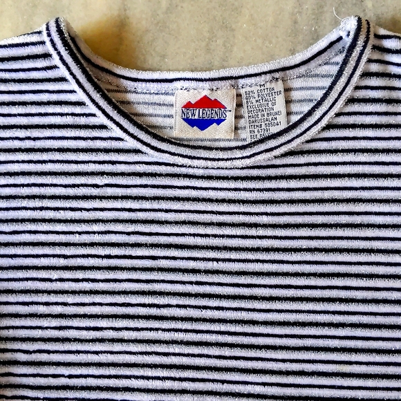 Girl's Top with stripes and sparkling. - Picture 3 of 3